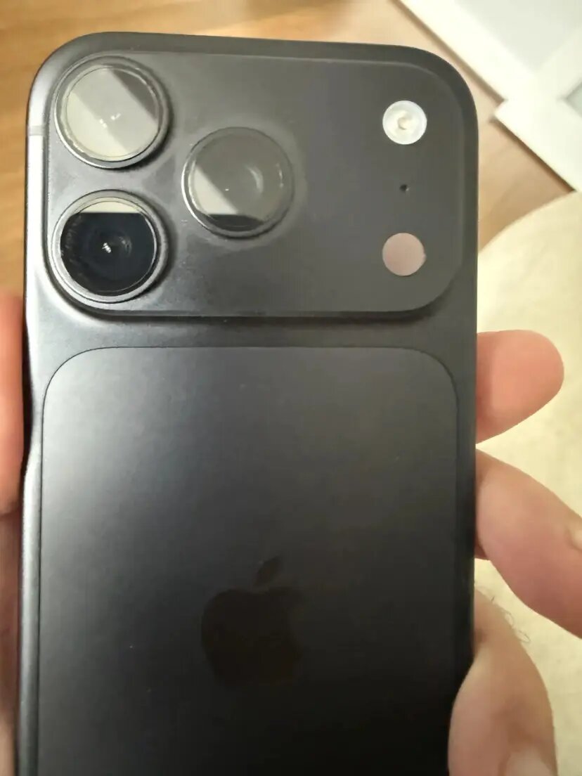 6486564