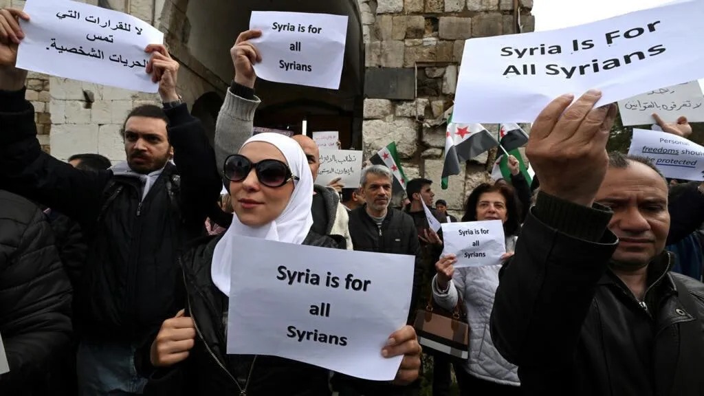 adf576e9ZTp3ZWJwfGY6MjQ5OTAyOC5q