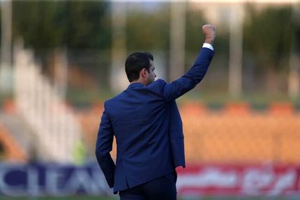 اوضاع متناقض استراماچونی در استقلال