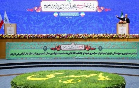 رئیس جمهور:  دولت قدردان هم زحمات و تلاش‌های سربازان گمنام امام زمان(عج) در عرصه‌های مختلف است