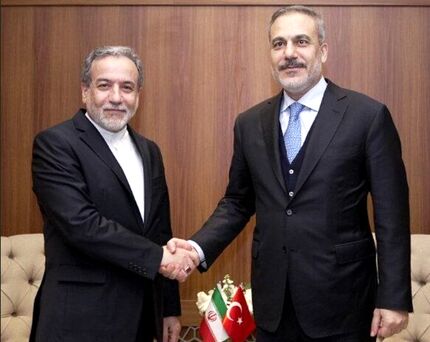عراقچی: حفظ و صیانت روابط ممتاز مبتنی بر منافع ،مسئولیت مشترک مقام‌های ایران و ترکیه است