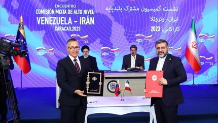 ایران و ونزوئلا ۱۹ سند همکاری امضا کردند