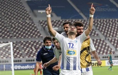 پیام عجیب ستاره استقلال علیه کادر فنی؛ هیچوقت نمی‌بخشمتان!