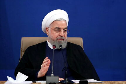 روحانی: افرادی که کمربند خود را برای انتخابات سفت می‌کنند، حقایق را تحریف نکنند