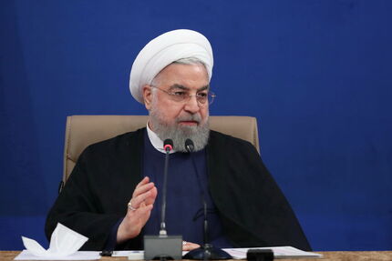 روحانی: افرادی که کمربند خود را برای انتخابات سفت می‌کنند، حقایق را تحریف نکنند