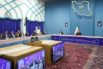 رئیس جمهور، پروژه‌های عمرانی، سرمایه‌گذاری و گردشگری در مناطق آزاد تجاری ـ صنعتی کشور را افتتاح کرد