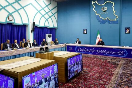 رئیس جمهور، پروژه‌های عمرانی، سرمایه‌گذاری و گردشگری در مناطق آزاد تجاری ـ صنعتی کشور را افتتاح کرد