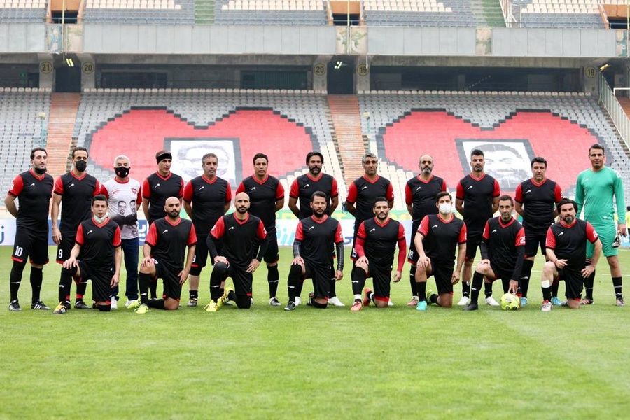 تصاویر دیدار دوستانه منتخب سرخابی و منتخب ۹۸ به یاد انصاریان و میناوند