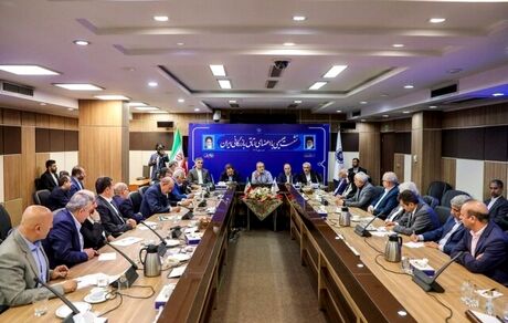 رئیس جمهور: در تلاشیم با اصلاح قوانین، موانع فضای کسب و کار را از میان برداریم