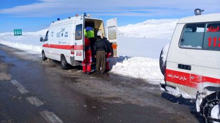 نجات جان دو مادر باردار در روستاهای آذربایجان‌غربی توسط نیروهای هلال احمر