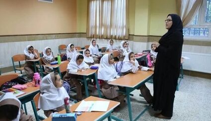 کمبود نیروی معلم در دوره اول متوسطه نیست