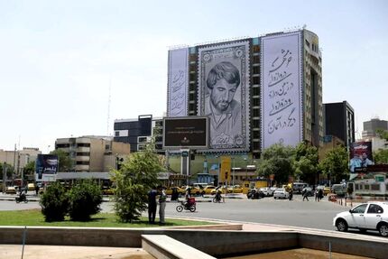 میدان ونک، ۳ طبقه می‌شود