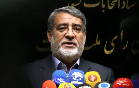 رحمانی فضلی: وزارت بهداشت با برگزاری دور دوم انتخابات مجلس مخالف است