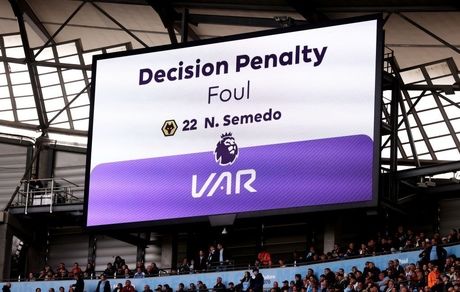 احتمال حذف VAR از لیگ برتر انگلیس