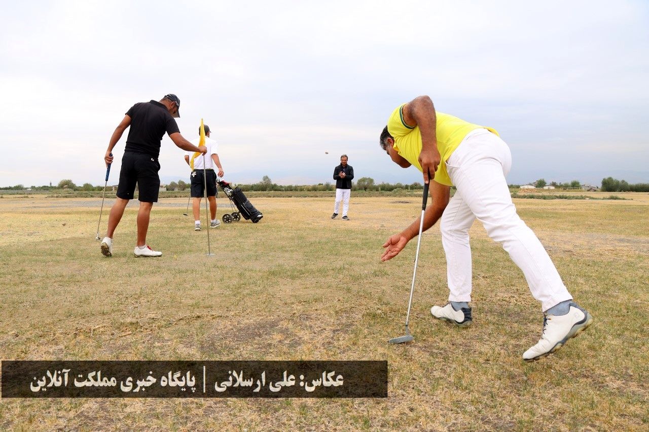 روز نخست جایزه بزرگ گلف