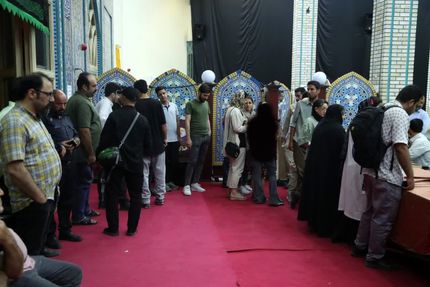 حضور پرشمار رای‌دهندگان در مسجد جامع خرمشهر موزه ملی انقلاب اسلامی و دفاع مقدس