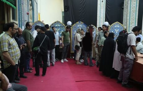 حضور پرشمار رای‌دهندگان در مسجد جامع خرمشهر موزه ملی انقلاب اسلامی و دفاع مقدس