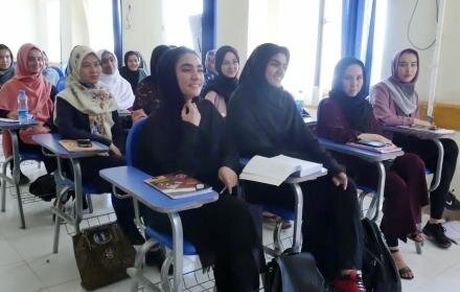 استعفای اساتید افغان به دلیل ممنوعیت آموزش دختران در دانشگاه‌ها