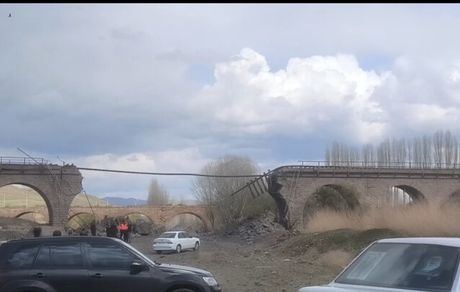 شروع بازسازی مسیرهای ریلی تخریب شده از همان ساعت اولیه