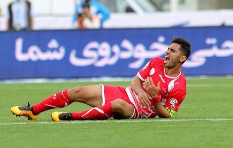 کاپیتان پرسپولیس، فصل را از دست داد