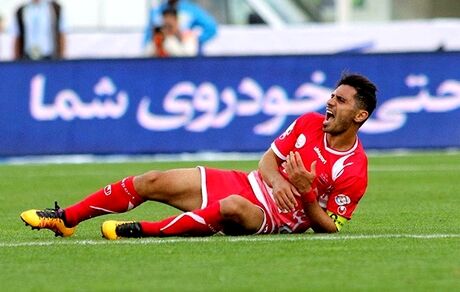 کاپیتان پرسپولیس، فصل را از دست داد