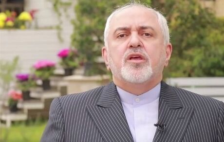 ظریف: آمریکا سالانه ۳ برابر بودجه نظامی ایران به عربستان سلاح می‌فروشد