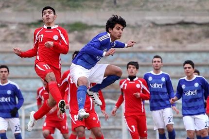 استقلال و پرسپولیس در آستانه حذف از لیگ‌های پایه تهران