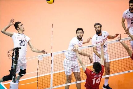 
گرامیداشت جان باختگان سانحه هوایی در فینال والیبال انتخابی المپیک
