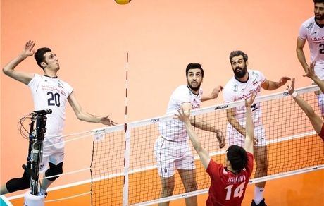 
گرامیداشت جان باختگان سانحه هوایی در فینال والیبال انتخابی المپیک
