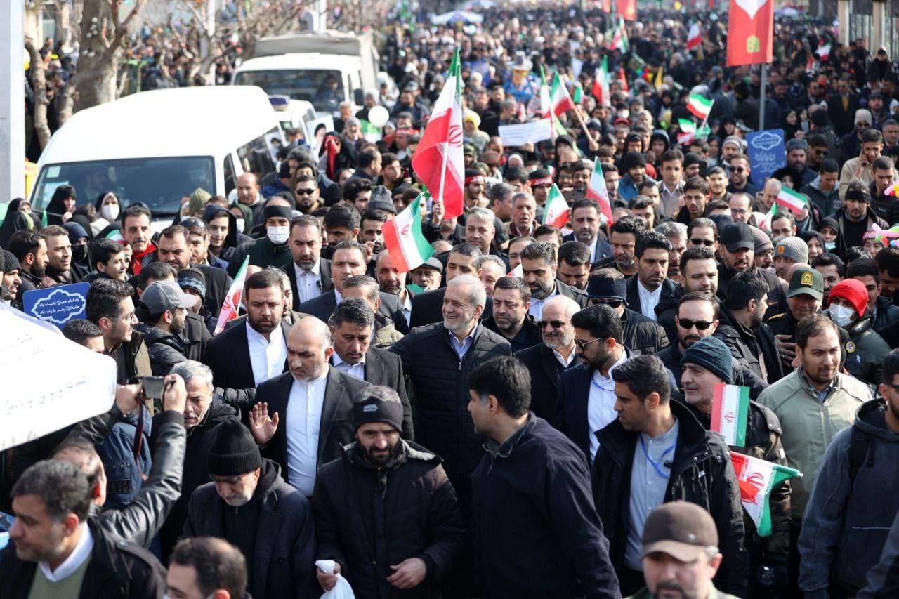 تصاویری از راهپیمایی باشکوه ۲۲ بهمن در سراسر کشور