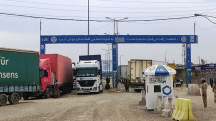 خروج ناوگان حمل و نقل کامیونی از مرز دوغارون از سر گرفته شد