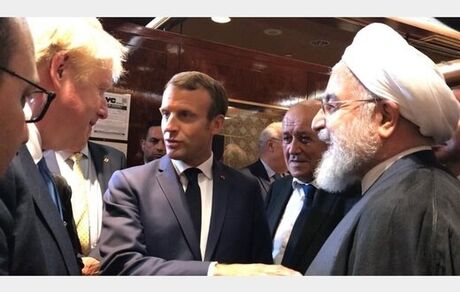 ماجرای خنده‌های روحانی مقابل مکرون و جانسون