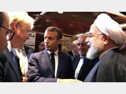 ماجرای خنده‌های روحانی مقابل مکرون و جانسون