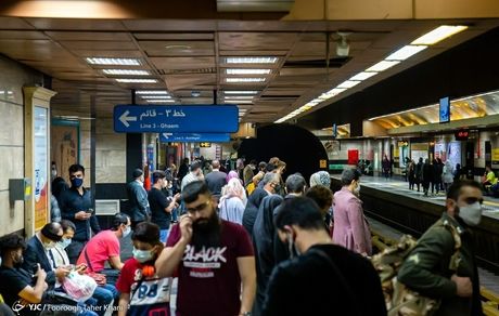 ازدحام مسافران در خطوط متروی تهران