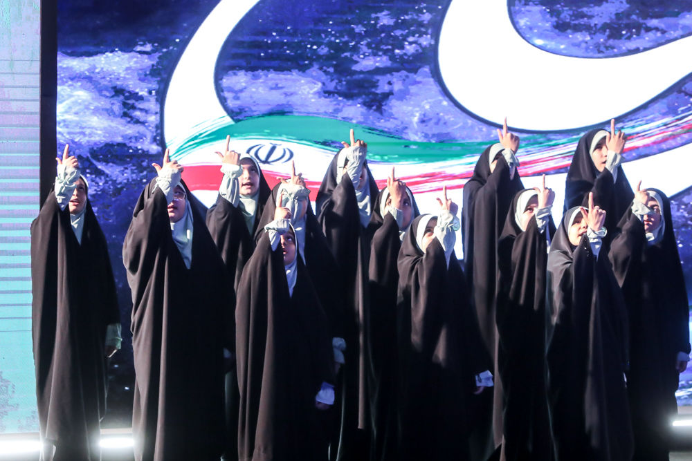 رونمایی موشک راهبردی هایپرسونیک فتاح