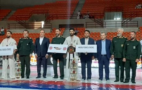 قهرمانی همدان در کیوکوشین بایاکورن کاراته کشور