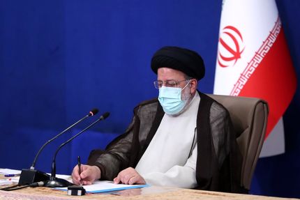 توسط رئیس جمهور، قانون تغییر ساعت رسمی کشور ابلاغ شد