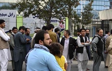 وعده طالبان برای پرداخت حقوق سه ماه کارمندان