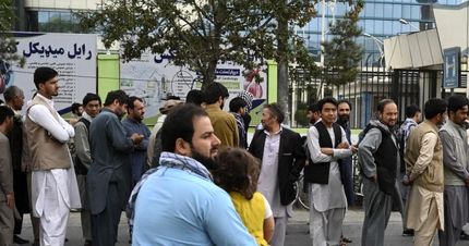 وعده طالبان برای پرداخت حقوق سه ماه کارمندان