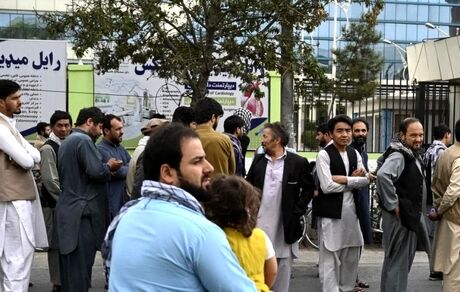 وعده طالبان برای پرداخت حقوق سه ماه کارمندان