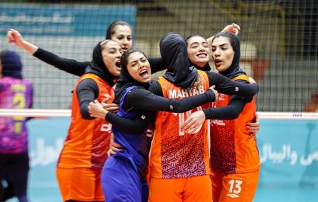 ادامه صدرنشینی ذوب آهن و سایپا در لیگ برتر والیبال بانوان