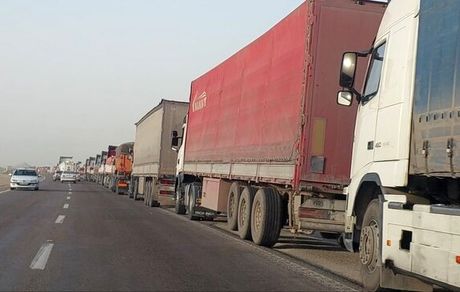 نیاز به تقویت ناوگان ریلی، افزایش تعداد واگن و لوکوموتیو و نیز بهبود مدیریت در پایانه‌های مرزی داریم