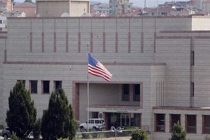 تیراندازی در محطه سفارت آمریکا در لبنان