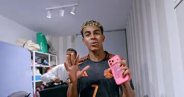 سبک زندگی عجیب ستاره بارسلونا، دختران را فراری می‌دهد!