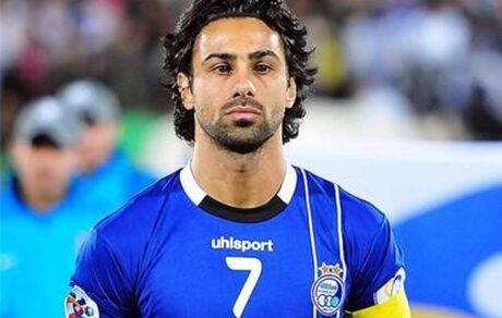 
فرهاد مجیدی: آقای داور ما را هفت نفره کن!

