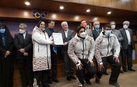 رونمایی از لباس ایران در المپیک زمستانی ۲۰۲۲ / عاطفه احمدی و ستار صید پرچمدار شدند