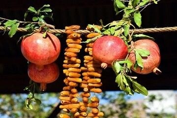 پنجمین جشنواره انار و خرما در خاوران استان فارس برگزار می‌شود