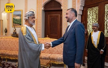 امیرعبداللهیان: عمان، یکی از مراکز نقل و انتقال دارایی ارزی ایران از سایر بانک هاست