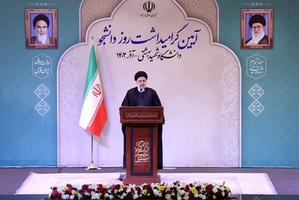 حتما سر اژدهای هفت سر فساد را قطع خواهیم کرد / برخی استان‌ها با کمبود نیروی کار مواجه‌اند / دانشجویان قشری پیشتاز هستند
