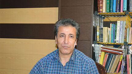 
هر طور شده پول دیاباته را بدهید که در آسیا لازمش داریم
